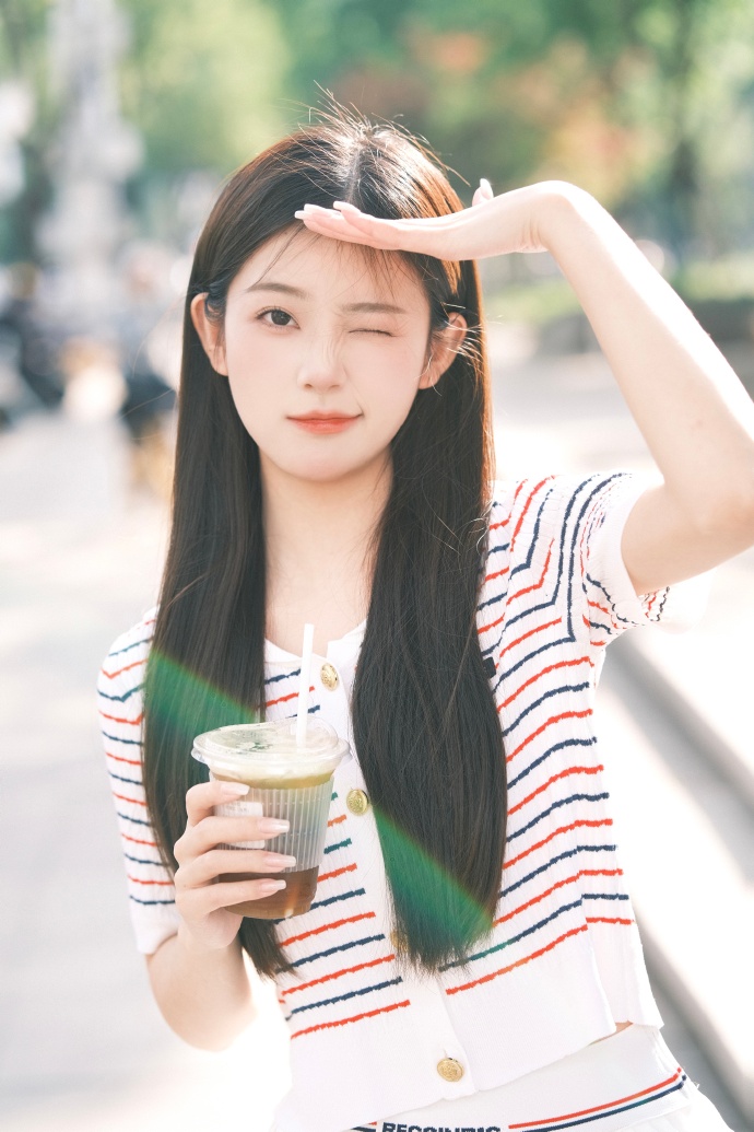 精神病房也会迎来清晨 封面